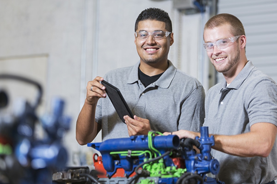 Corso di formazione professionale gratuito Principi di meccanica e utilizzo dei macchinari CNC